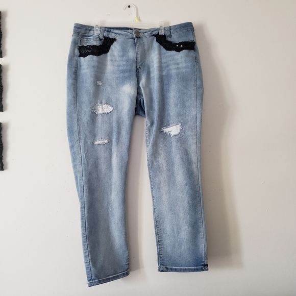 Lot18 Denim - Lot18 Medium Distressed Jeans
